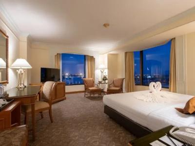 Montien Riverside - 23