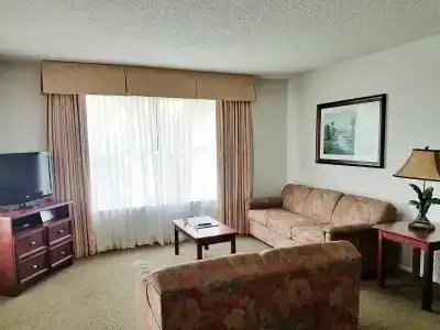 Parc Corniche Condominium Suites - 94