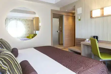 Riviera Beac- Adults Recomended - 35