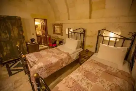 Royal Cave - 49