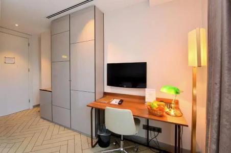 Upsuites - 49