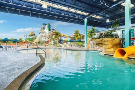 Coco Key & Water Park Resort - 18