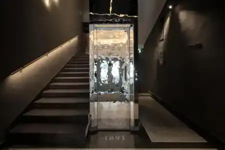 Mánes - 33