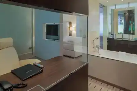 Park Inn by Radisson Berlin Alexanderplatz - 86