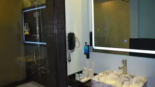 Signature and Spa - 30