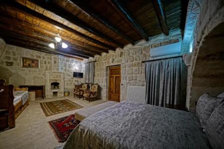 Holiday Cave - 94