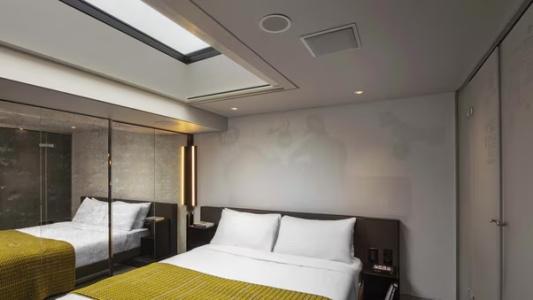W Amsterdam - 112