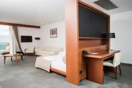 Avala Resort & Villas - 100