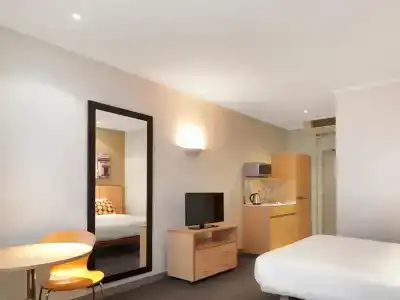Travelodge Martin Place - 21