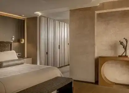 Four Seasons - 102
