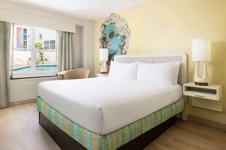 Hampton Inn Miami Beach - Mid Beach - 3