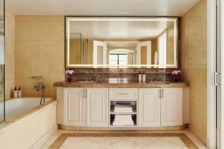The Maybourne Beverly Hills - 107