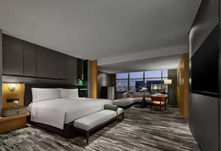 Hilton Shanghai Hongqiao - 73