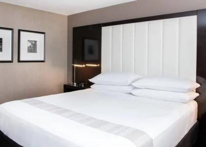 Beverly Hills Marriott - 73