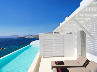 Kouros & Suites - 82
