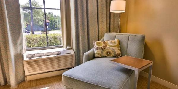 Hampton Inn Charleston-Daniel Island - 58