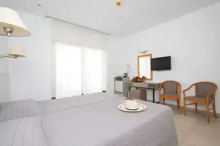 New Famagusta & Suites - 32