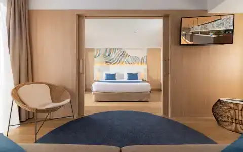 l'Azure 4* Sup - 47