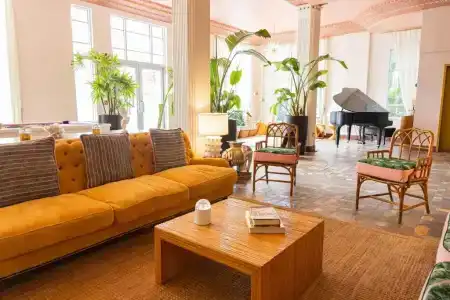 The Savoy & Beach Club - 44