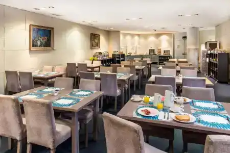 Rafaelhoteles Piramides - 13