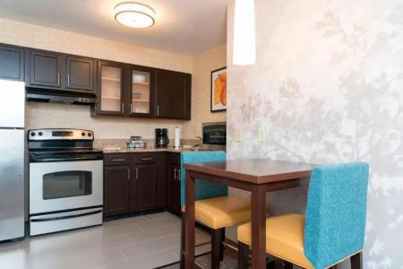 Residence Inn West - 10