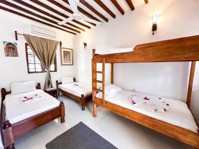 Jambiani White Sands Bungalows - 15