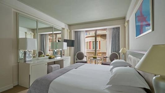 Njv Athens Plaza - 31