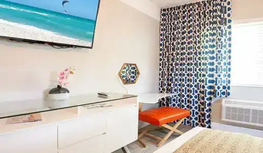 Oceanside and Suites - 55