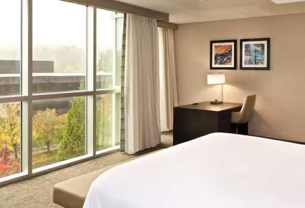 Embassy Suites by Hilton Seattle - 39