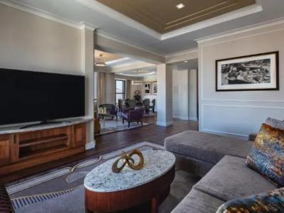 The Higgins New Orleans, Curio Collection By Hilton - 74
