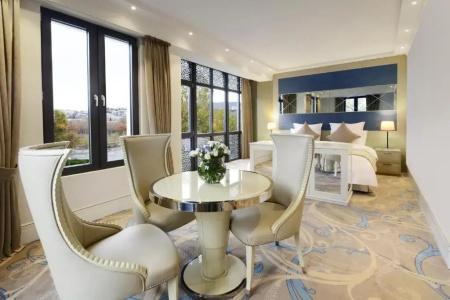 Ambassadori Hotel Tbilisi - 69