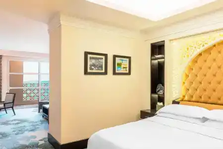 Sheraton Sharjah Beach Resort and Spa - 58