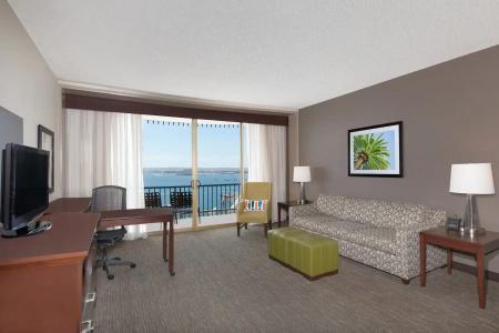 Wyndham San Diego Bayside - 59