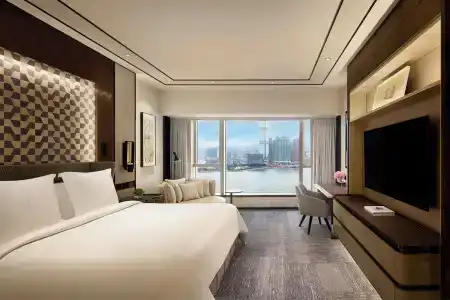 Four Seasons - 32