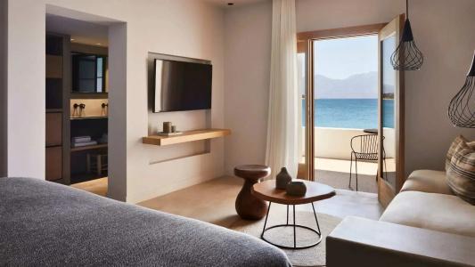 Minos Beach Art - 88