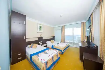 First Class - All Inclusive - 16