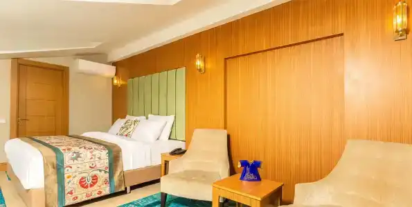 Obelisk & Suites - 42