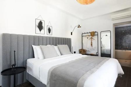 Petit Palace Suites - 43