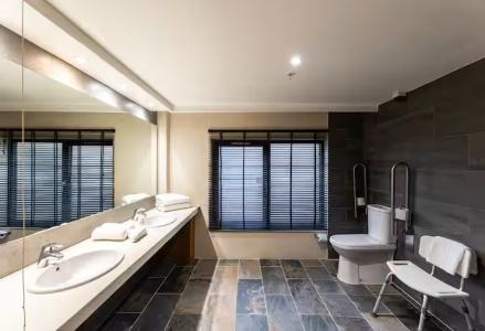 DoubleTree by Hilton London Victoria - 55