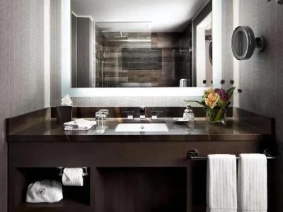 Fairmont Waterfront - 51
