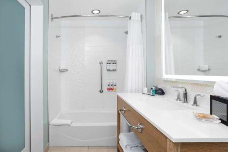 Wyndham Grand - 61