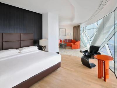 Hyatt Capital Gate Abu Dhabi - 56