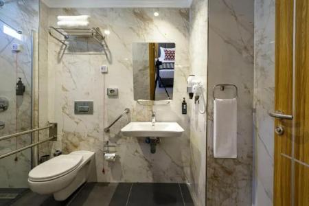 Ramada & Suites by Wyndham Istanbul Sisli - 76