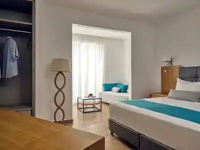 Cavo Orient Beach & Suites - 54