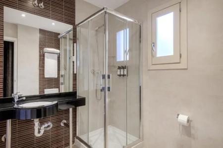 Room Mate Larios - 80