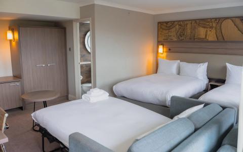 DoubleTree by Hilton London – Docklands Riverside - 10