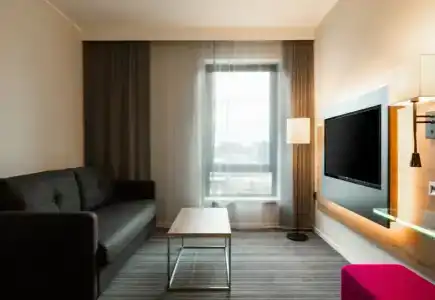 Moxy Glasgow Sec - 32