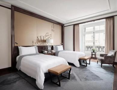 The Peninsula - 8