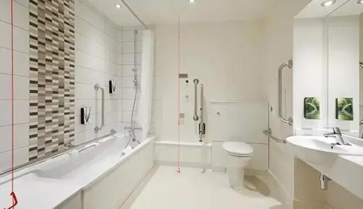 Premier Inn Waterloo - 26