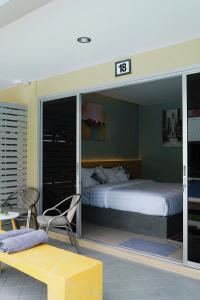 Rico's Bungalows - 5